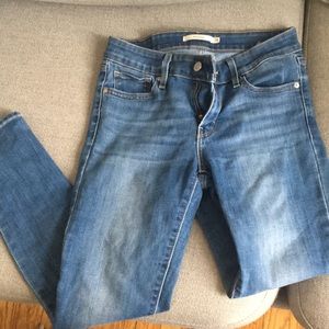 Levi’s 711 skinny jeans